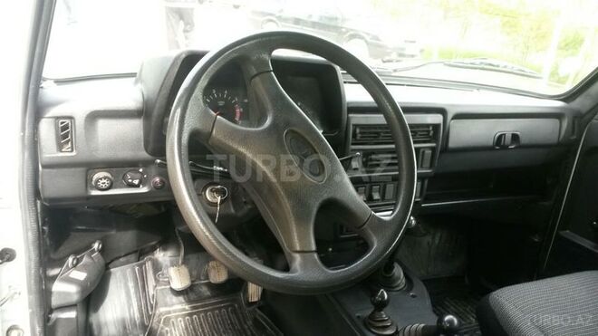 LADA (VAZ) Niva 2013, 80,000 km - 1.7 л - Göygöl