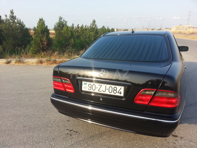 Mercedes E 240 2001, 240,000 km - 2.6 l - Bakı