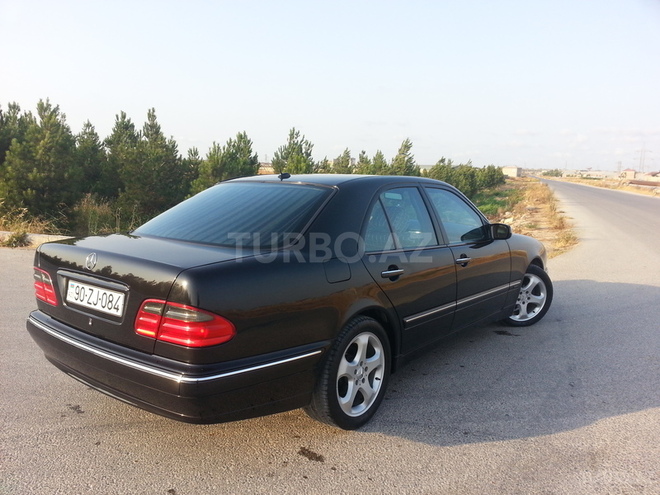 Mercedes E 240 2001, 240,000 km - 2.6 l - Bakı