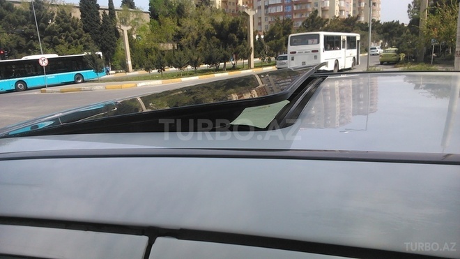 Mercedes E 220 1997, 425,000 km - 2.2 л - Sumqayıt