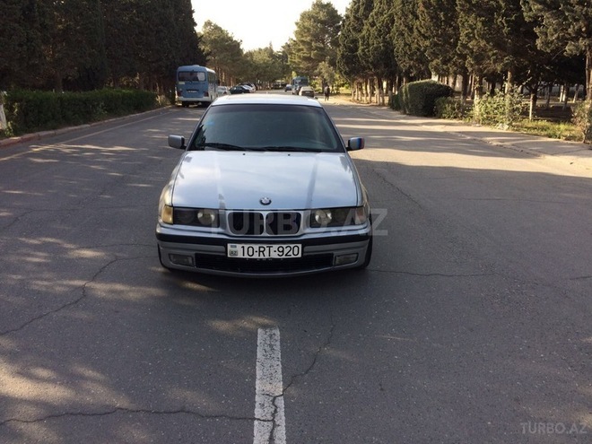 BMW 320 1996, 246,000 km - 2.0 l - Sumqayıt