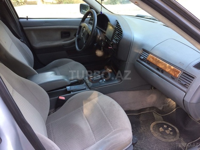 BMW 320 1996, 246,000 km - 2.0 l - Sumqayıt
