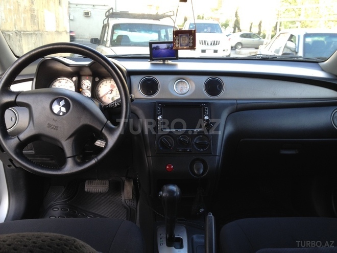 Mitsubishi Outlander 2002, 190,000 km - 2.4 l - Bakı