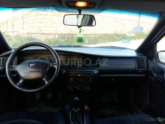 Opel Vectra 1999, 247,000 km - 1.6 l - Bakı