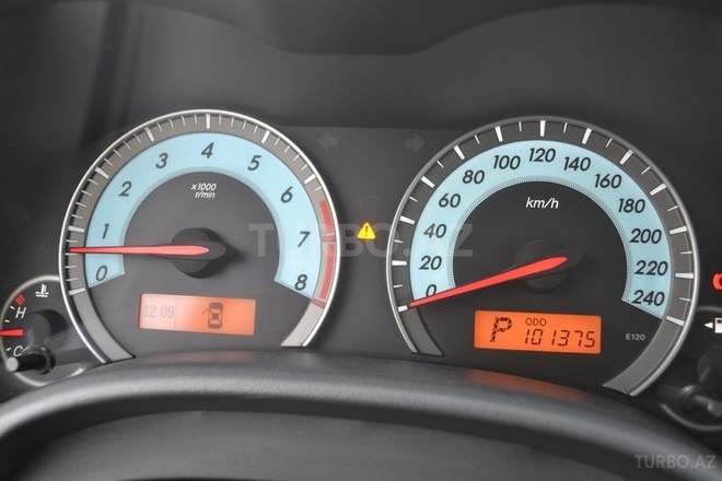 Toyota Corolla 2012, 101,000 km - 1.8 l - Bakı