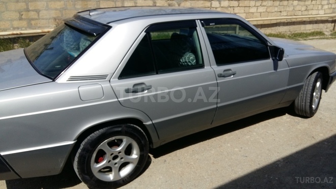 Mercedes 190 1989, 380,700 km - 2.0 l - Xırdalan