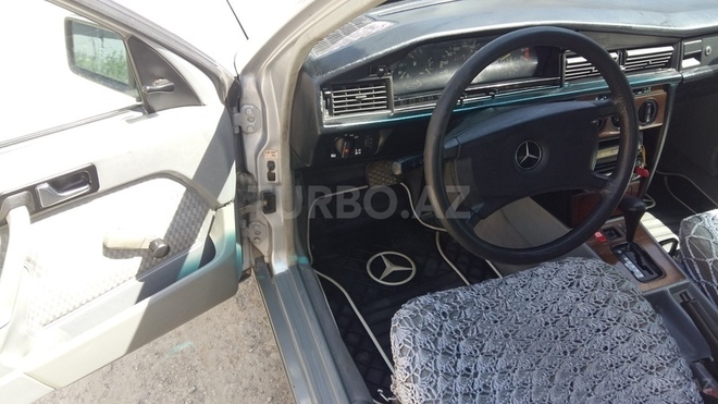 Mercedes 190 1989, 380,700 km - 2.0 l - Xırdalan