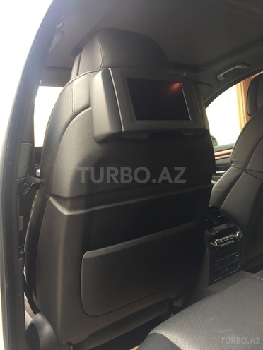 BMW Alpina B5 2011, 27,900 km - 4.4 л - Bakı