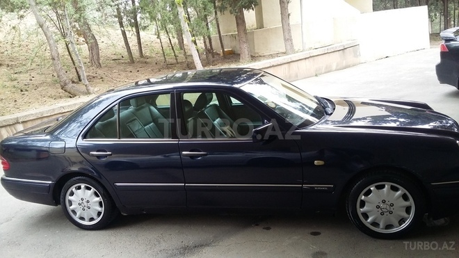 Mercedes E 280 1996, 328,422 km - 0.3 l - Bakı
