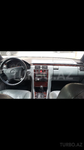 Mercedes E 280 1996, 328,422 km - 0.3 l - Bakı