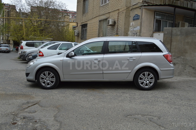 Opel Astra 2008, 134,000 km - 1.8 l - Bakı