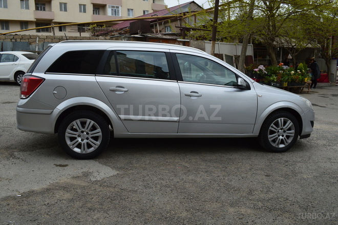 Opel Astra 2008, 134,000 km - 1.8 l - Bakı