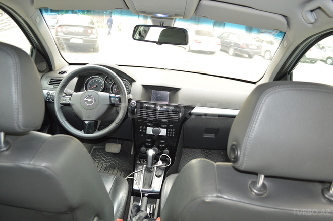 Opel Astra 2008, 134,000 km - 1.8 l - Bakı