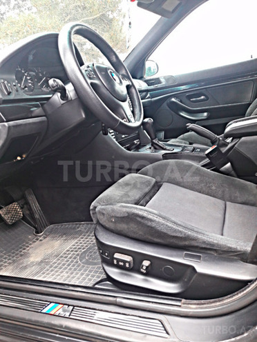 BMW 525 2001, 187,000 km - 2.5 l - Bakı