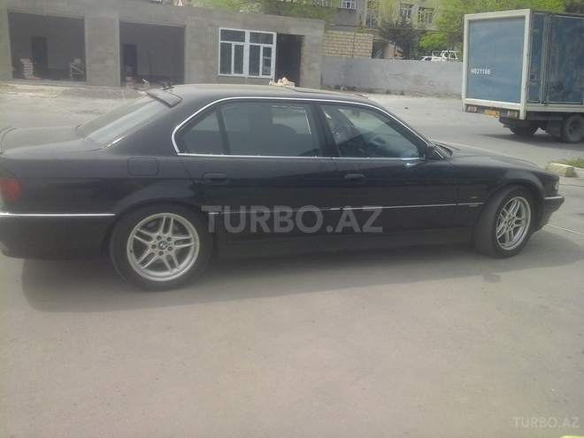 BMW 735 2001, 200,000 km - 0.4 l - Bakı