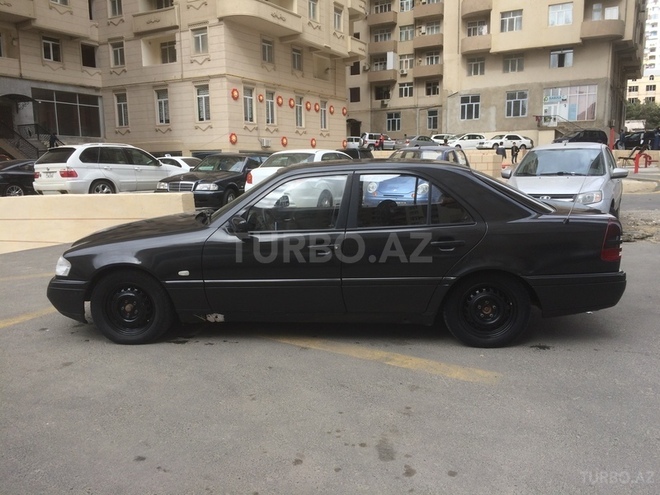 Mercedes C 220 1994, 450,000 km - 2.2 l - Bakı