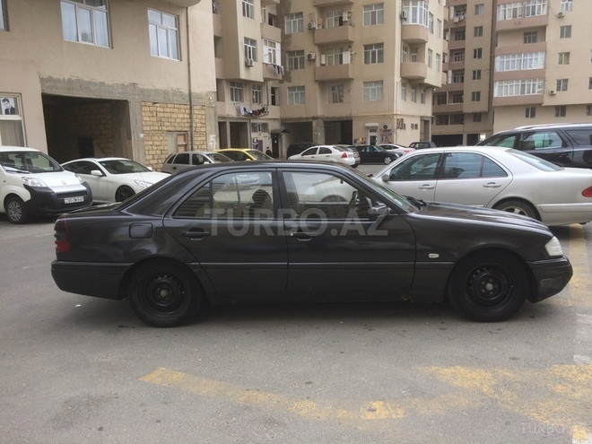 Mercedes C 220 1994, 450,000 km - 2.2 l - Bakı