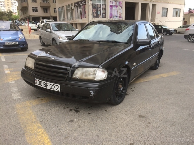 Mercedes C 220 1994, 450,000 km - 2.2 l - Bakı