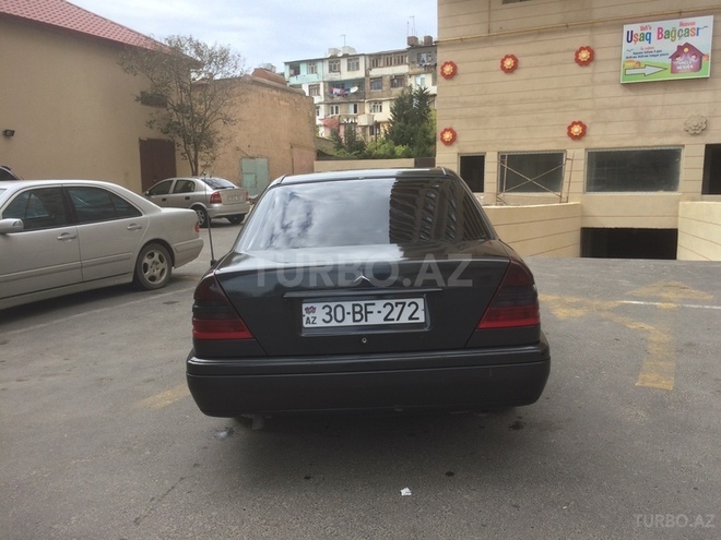 Mercedes C 220 1994, 450,000 km - 2.2 l - Bakı