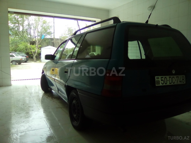 Opel Astra 1993, 407,617 km - 0.2 l - Sumqayıt