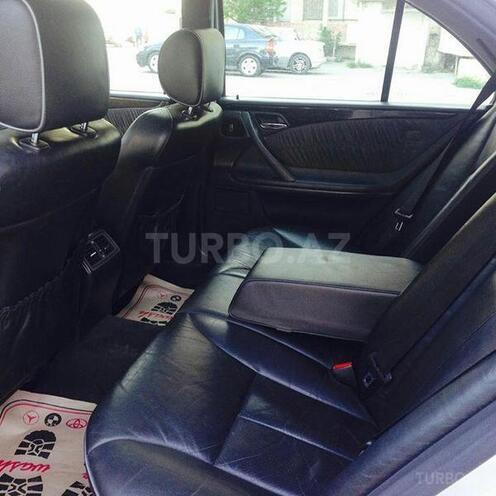 Mercedes E 240 2000, 249,000 km - 2.6 l - Bakı