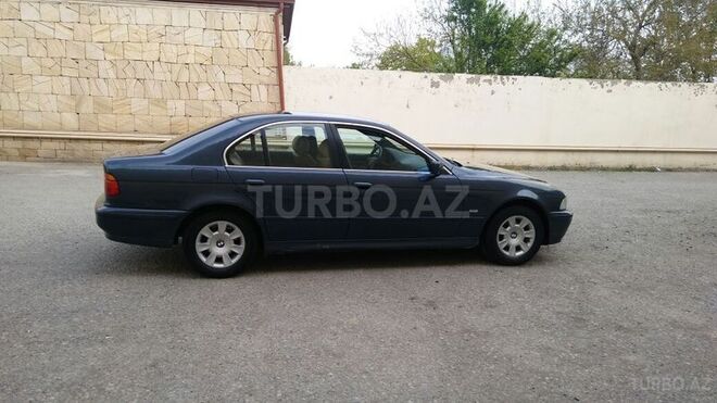 BMW 525 2002, 248,000 km - 2.5 л - Bakı