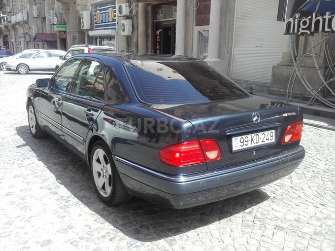 Mercedes E 200 1998, 183,500 km - 2.0 l - Bakı