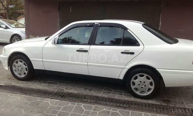 Mercedes C 220 1994, 275,000 km - 2.2 l - Xırdalan
