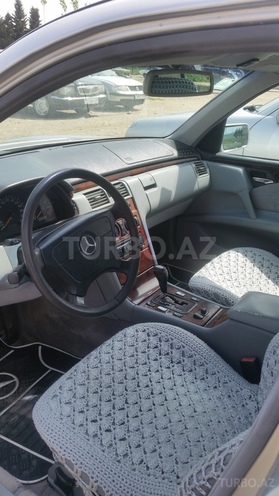 Mercedes E 200 1999, 360,000 km - 2.0 l - Tovuz