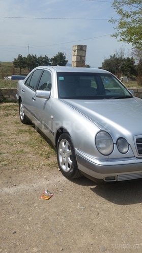 Mercedes E 200 1999, 360,000 km - 2.0 l - Tovuz