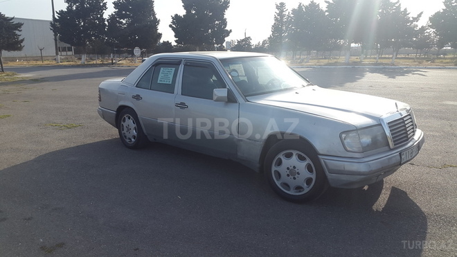 Mercedes E 200 1991, 376,967 km - 2.0 l - Bakı