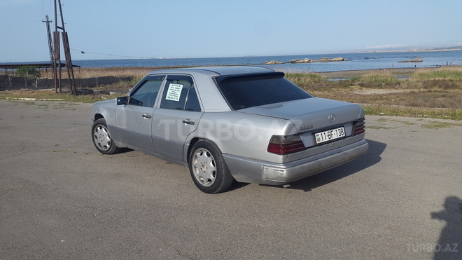 Mercedes E 200 1991, 376,967 km - 2.0 l - Bakı