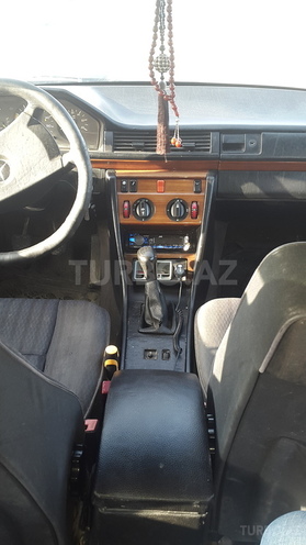 Mercedes E 200 1991, 376,967 km - 2.0 l - Bakı