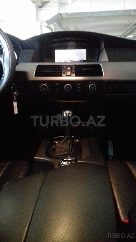 BMW 525 2004, 256,000 km - 2.5 l - Bakı