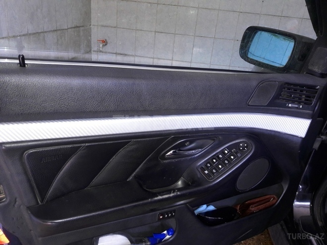 BMW 523 1997, 300,000 km - 2.0 л - Bakı