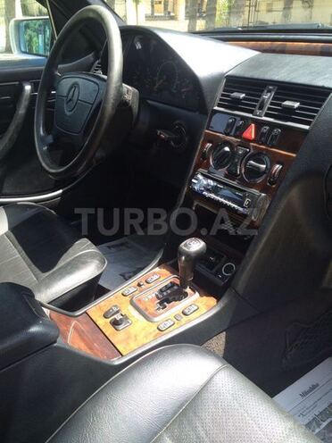 Mercedes C 230 1999, 240,000 km - 2.3 l - Bakı