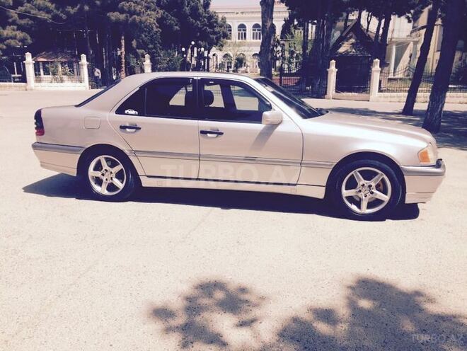 Mercedes C 230 1999, 240,000 km - 2.3 l - Bakı
