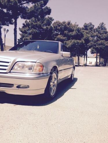 Mercedes C 230 1999, 240,000 km - 2.3 l - Bakı