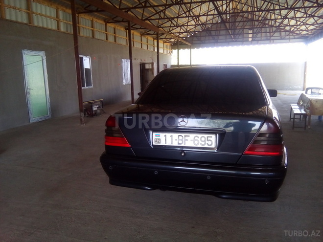 Mercedes C 200 1998, 349,000 km - 2.0 л - Beyləqan