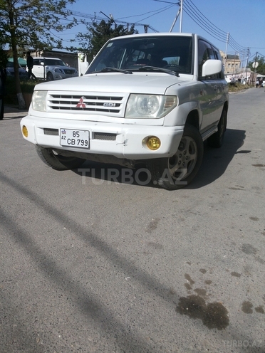 Mitsubishi Pajero io 2000, 275,000 km - 1.8 l - Bakı