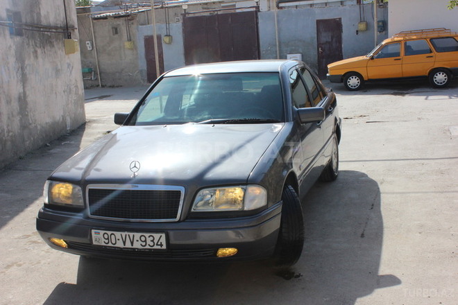 Mercedes C 180 1996, 300,000 km - 1.8 л - Bakı