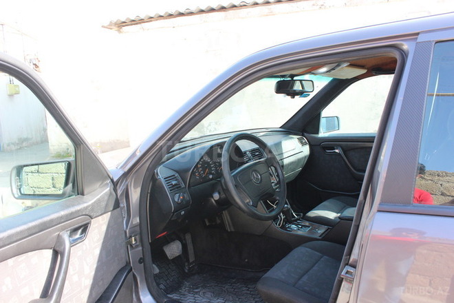 Mercedes C 180 1996, 300,000 km - 1.8 л - Bakı