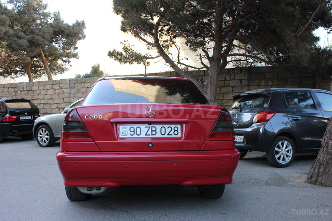 Mercedes C 200 1998, 240,000 km - 2.0 l - Bakı