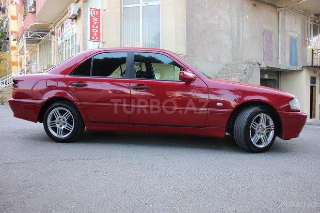 Mercedes C 200 1998, 240,000 km - 2.0 l - Bakı
