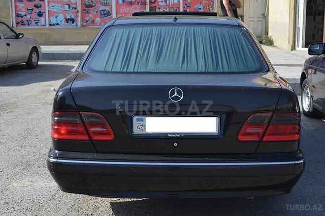 Mercedes E 240 2000, 254,000 km - 2.6 л - Bakı