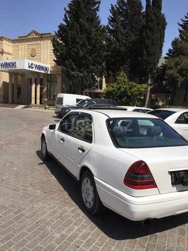 Mercedes C 220 1994, 25,400 km - 2.2 l - Bakı