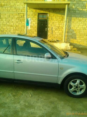 Volkswagen Passat 1998, 183,000 km - 1.8 l - Bakı