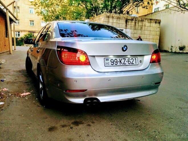 BMW 525 2004, 242,000 km - 2.5 l - Bakı
