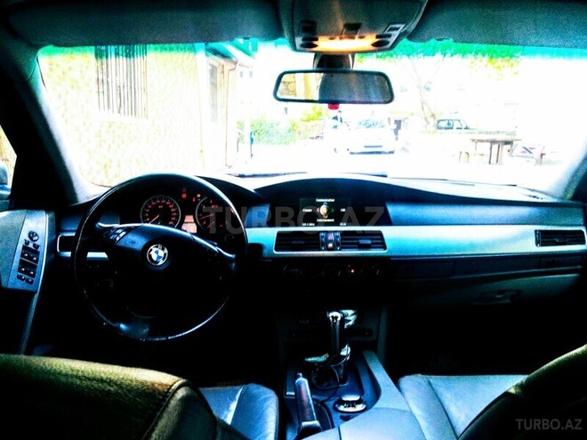 BMW 525 2004, 242,000 km - 2.5 l - Bakı