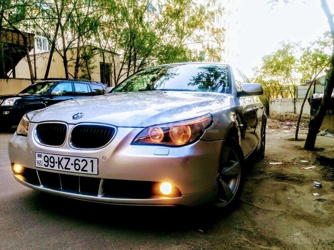 BMW 525 2004, 242,000 km - 2.5 l - Bakı